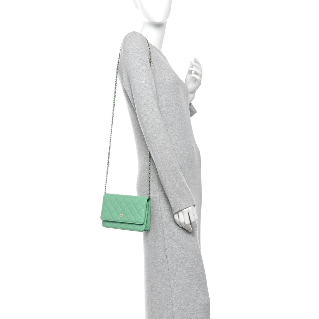 Caviar Quilted Wallet On Chain WOC Green wholesalehk.shop