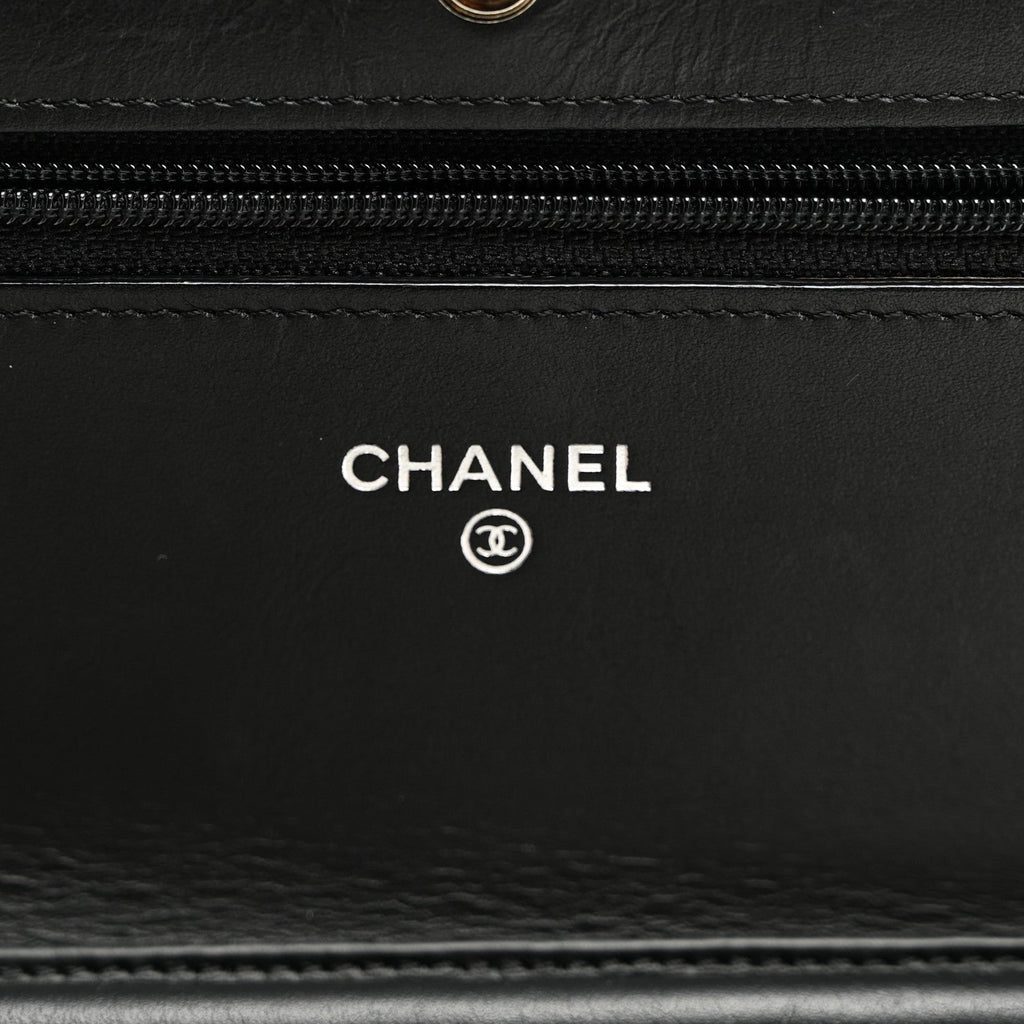 Patent Quilted Wallet On Chain WOC Black wholesalehk.shop