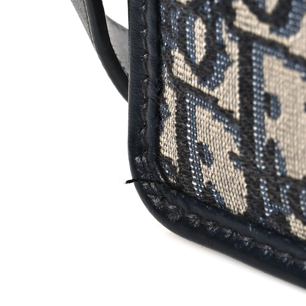 Oblique 30 Montaigne Flap Bag Blue wholesalehk.shop