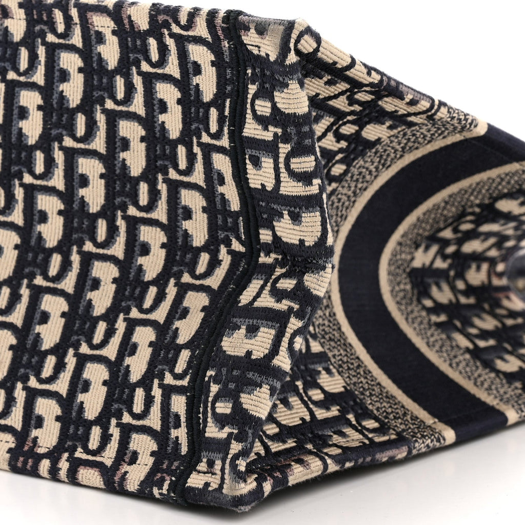 Oblique Medium Book Tote Blue Multicolor £¨ Direct shipment via from wholesalehk.shop