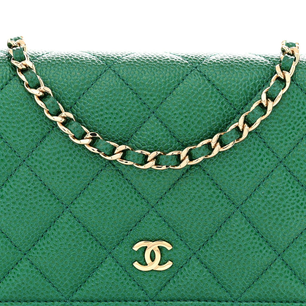 Metallic Caviar Quilted Wallet On Chain WOC Green wholesalehk.shop