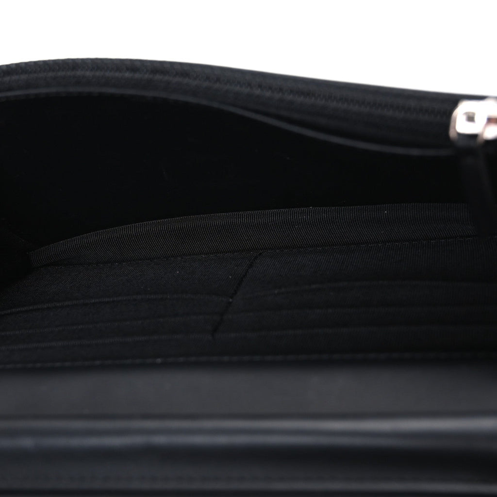 Patent Quilted Wallet On Chain WOC Black wholesalehk.shop