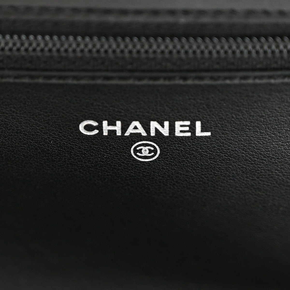 Caviar Quilted Boy Wallet On Chain WOC Black wholesalehk.shop
