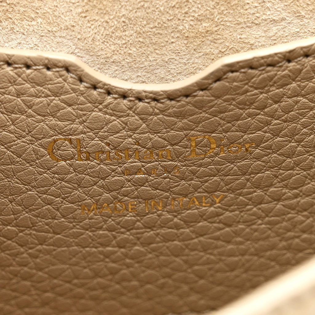Grained Calfskin Medium Bobby Flap Corda wholesalehk.shop