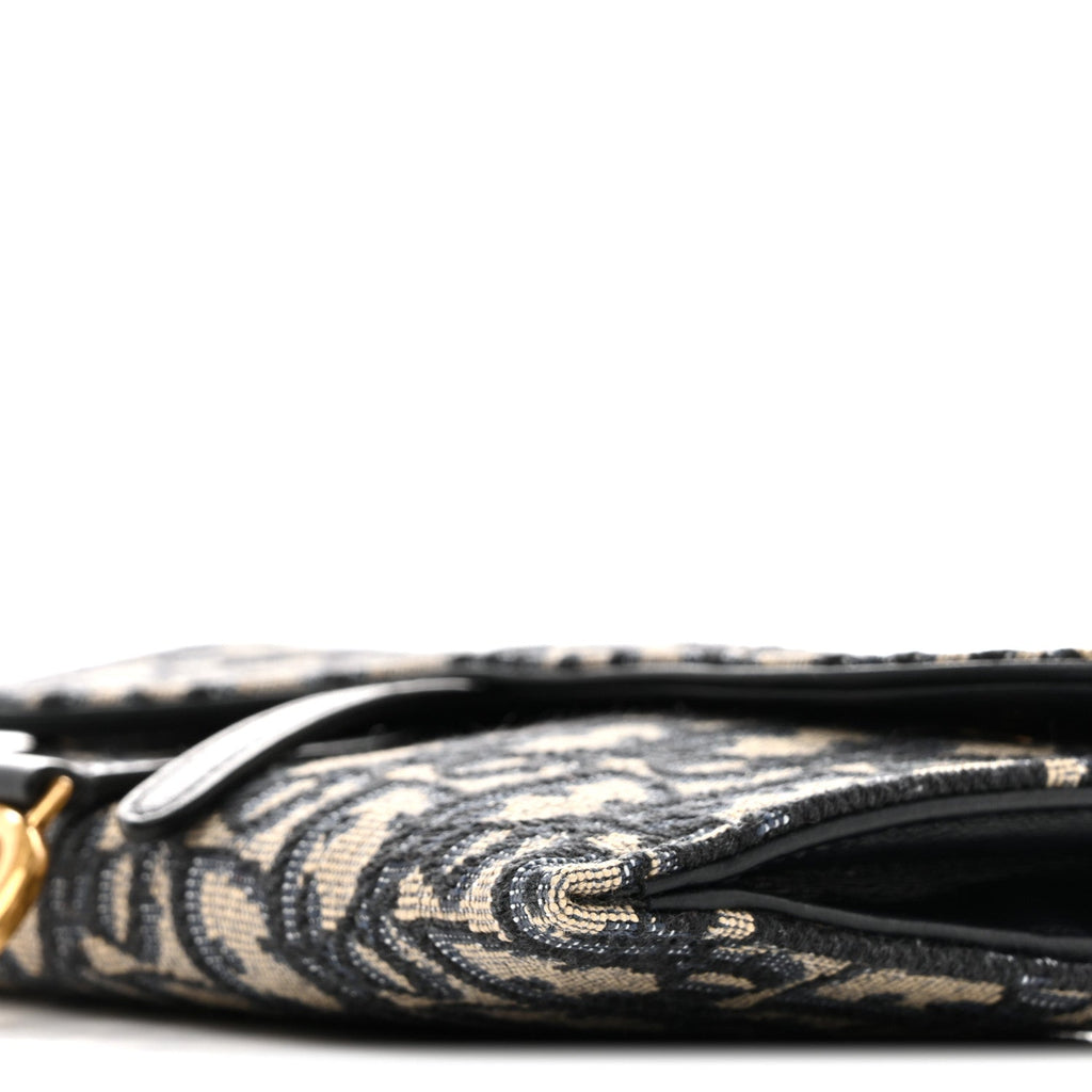 Oblique Saddle Chain Long Wallet Blue wholesalehk.shop