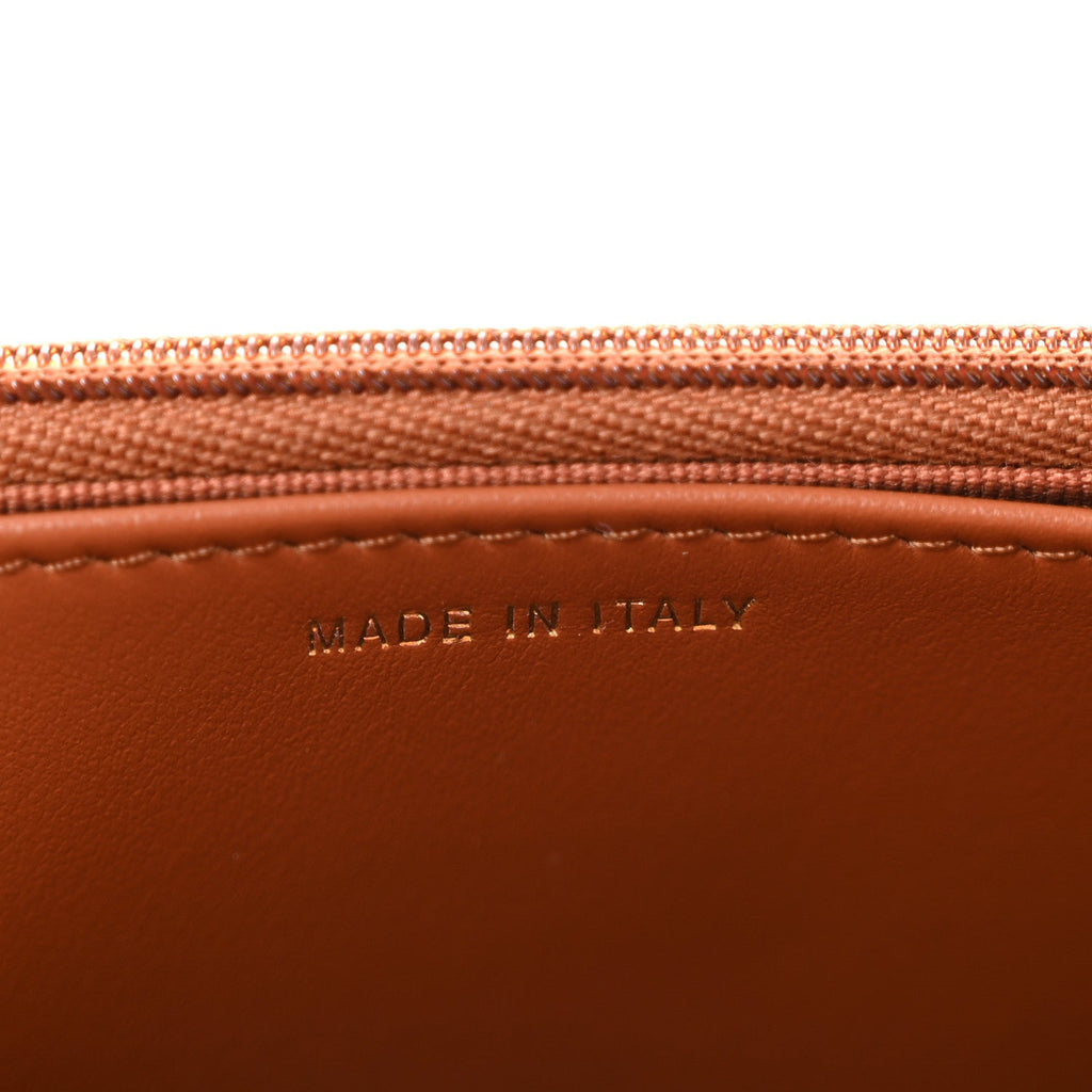 Shiny Caviar Quilted Strass Wallet On Chain WOC Light Brown wholesalehk.shop