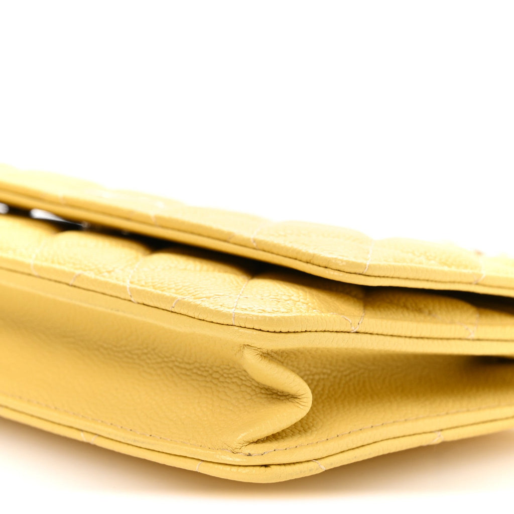 Caviar Quilted Tiny CC Wallet On Chain WOC Yellow wholesalehk.shop