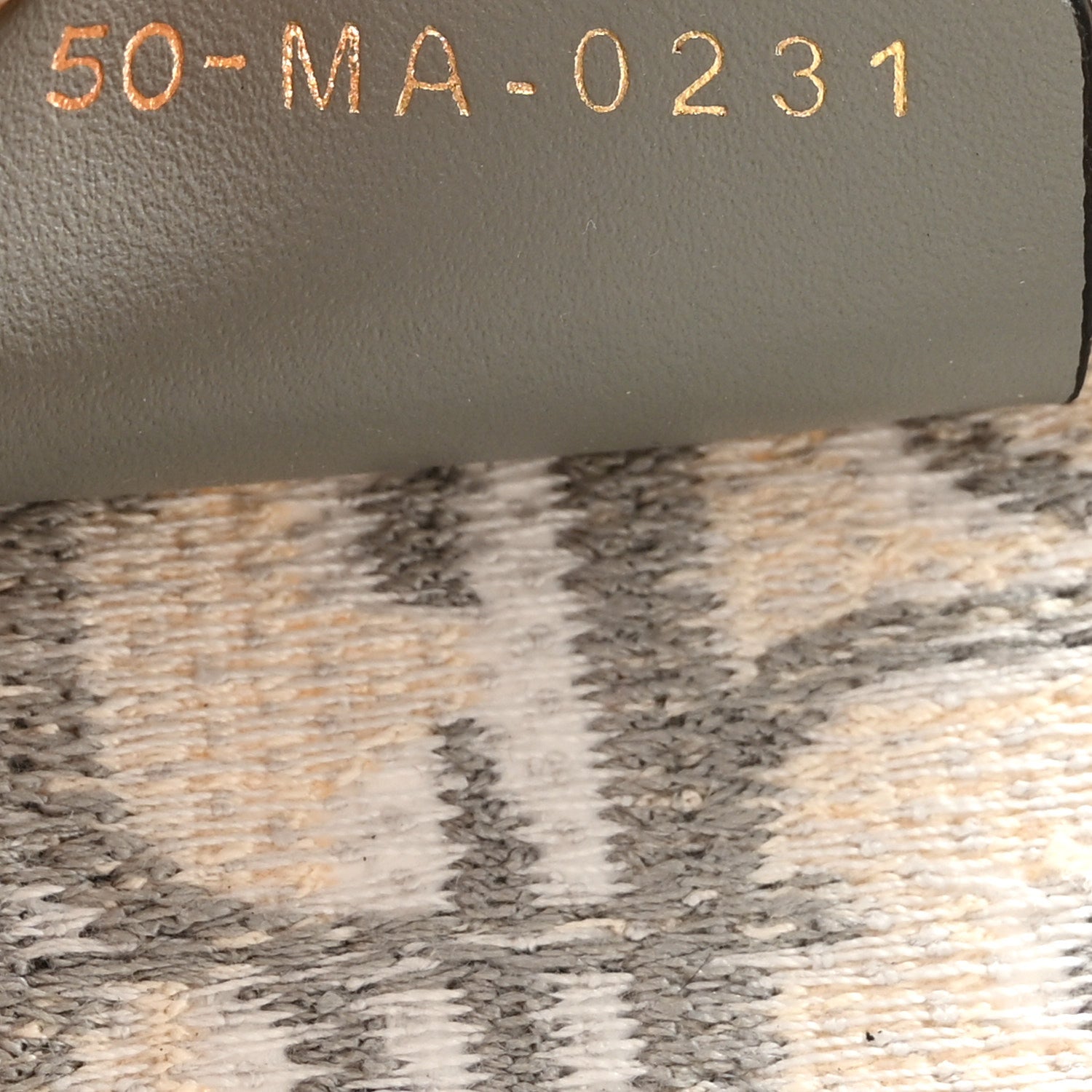 Oblique Medium Book Tote Grey £¨ Direct shipment via from wholesalehk.shop