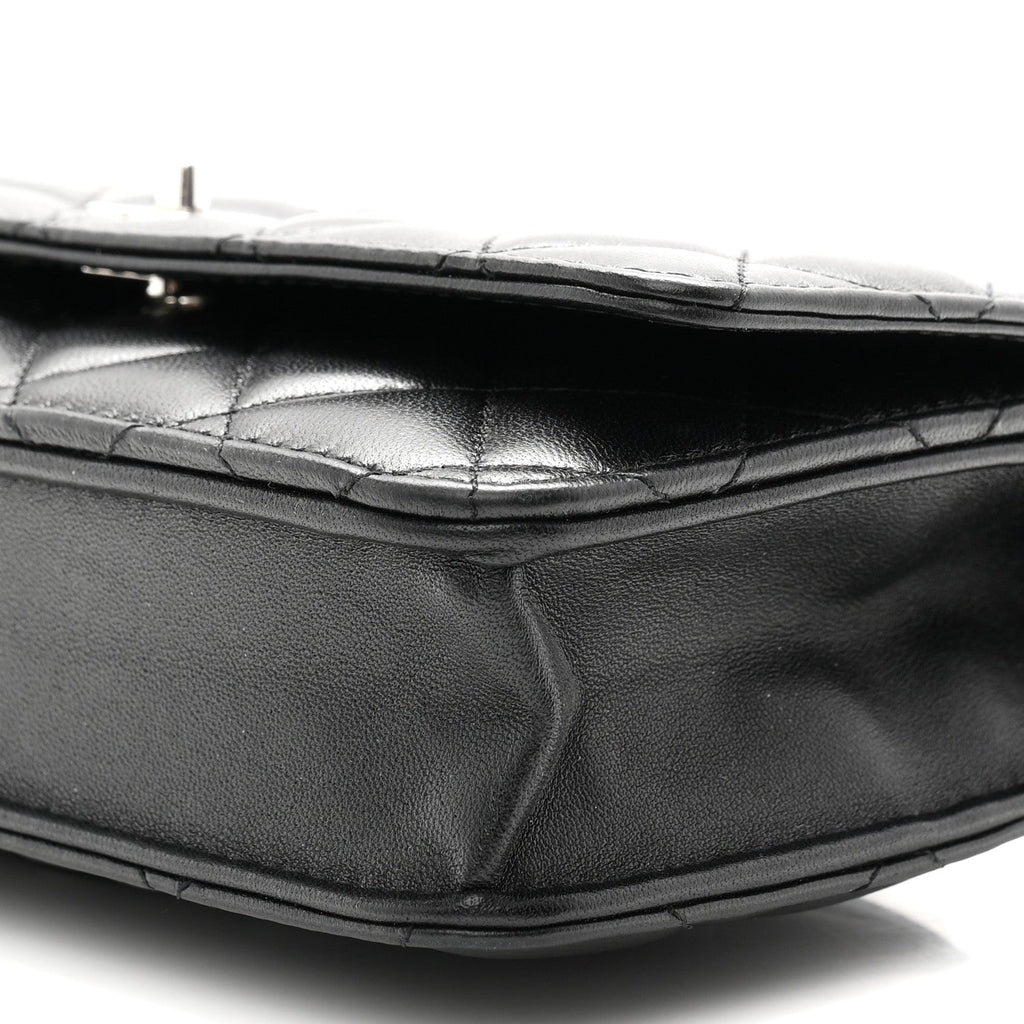 Lambskin Quilted CC Turnlock Wallet On Chain WOC Black wholesalehk.shop