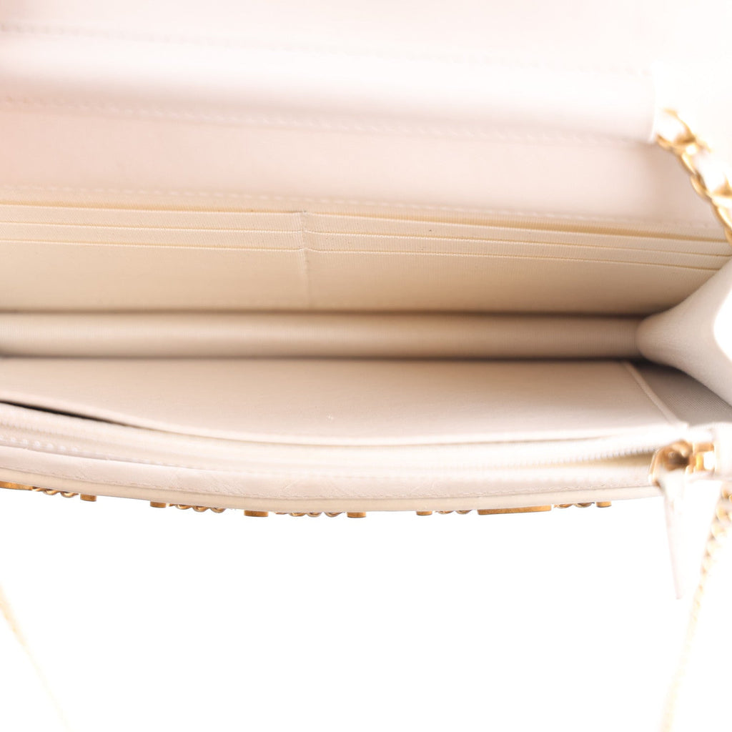 Calfskin Quilted Enchained Wallet On Chain WOC White wholesalehk.shop