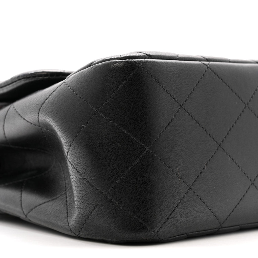 Lambskin Quilted Jumbo Double Flap Black wholesalehk.shop