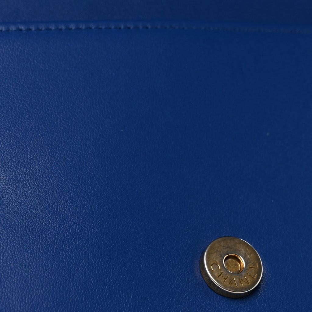 Caviar Quilted Boy Wallet On Chain WOC Dark Blue wholesalehk.shop