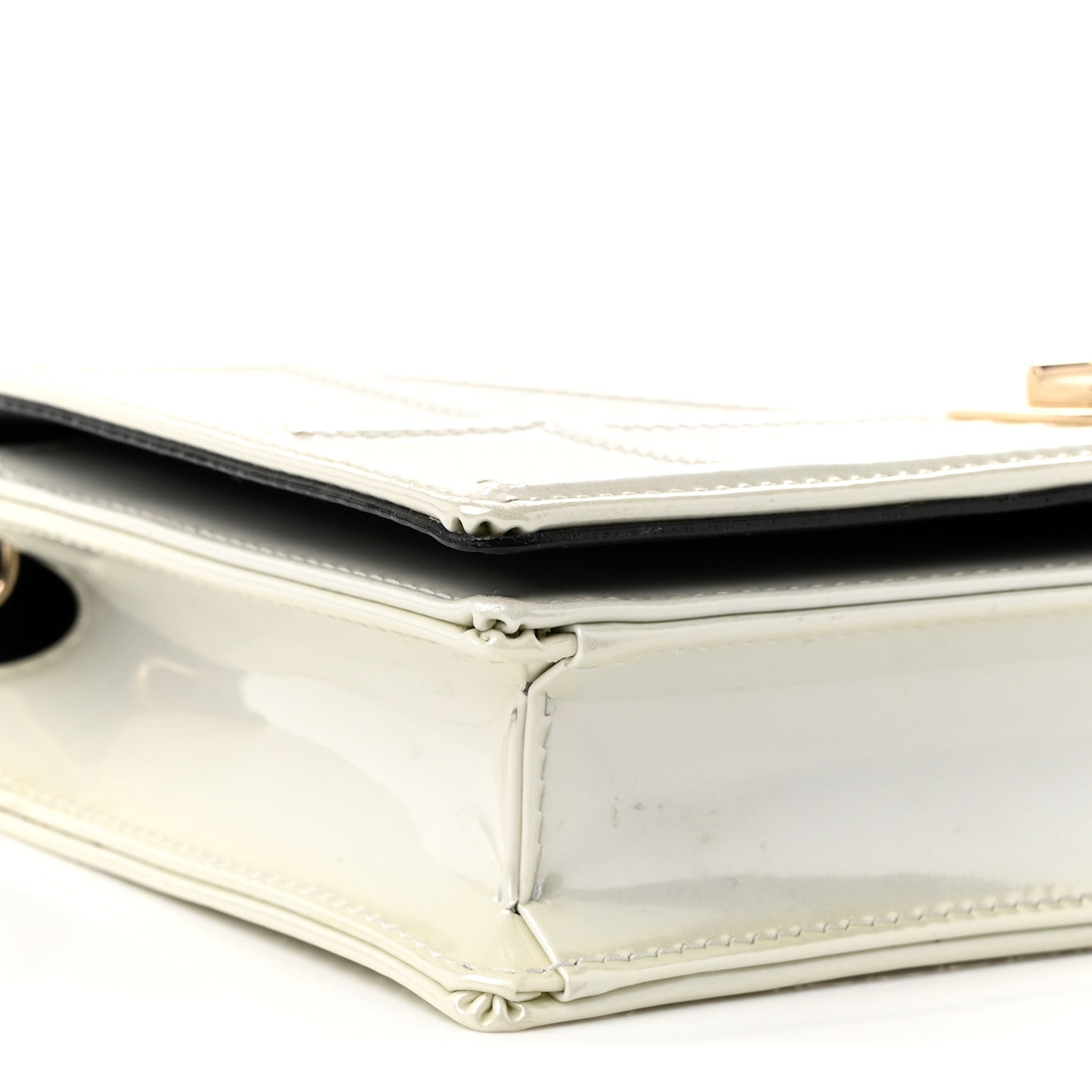 Patent Micro-Cannage Diorama Wallet on Chain Pouch Metallic White ¡§ Direct shipment via from wholesalehk.shop