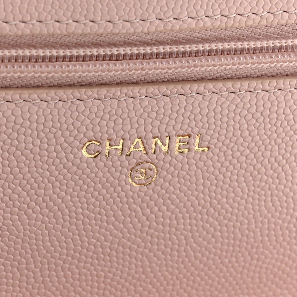 Caviar Quilted Crystal Enamel CC Wallet On Chain WOC Light Pink wholesalehk.shop