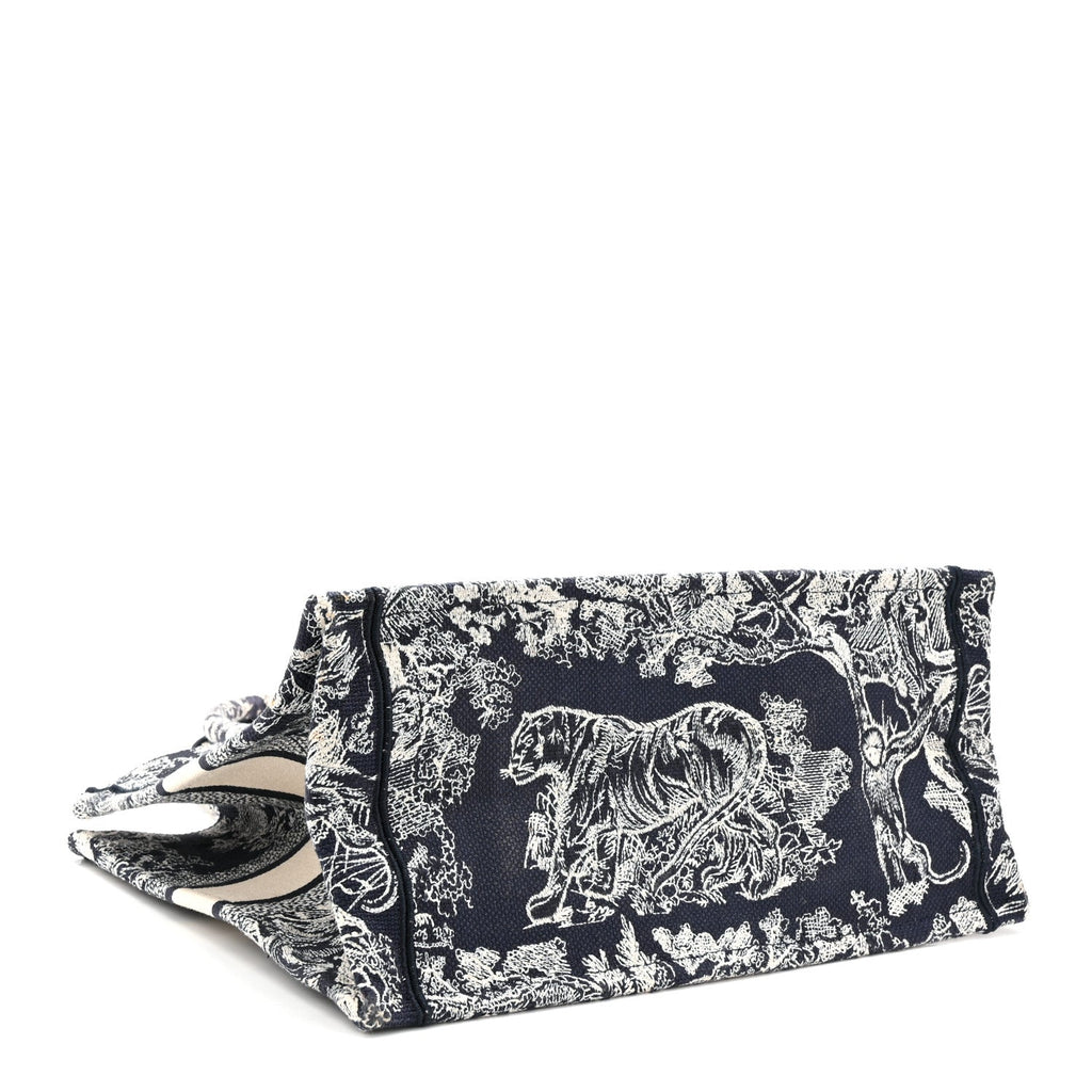 Canvas Embroidered Medium Dioriviera Toile De Jouy Book Tote Blue £¨ Direct shipment via from wholesalehk.shop