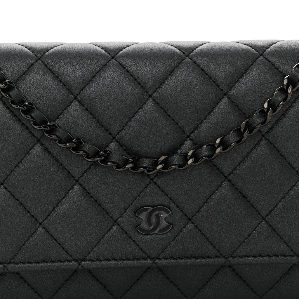 Pearly Lambskin Quilted Wallet On Chain WOC So Black wholesalehk.shop