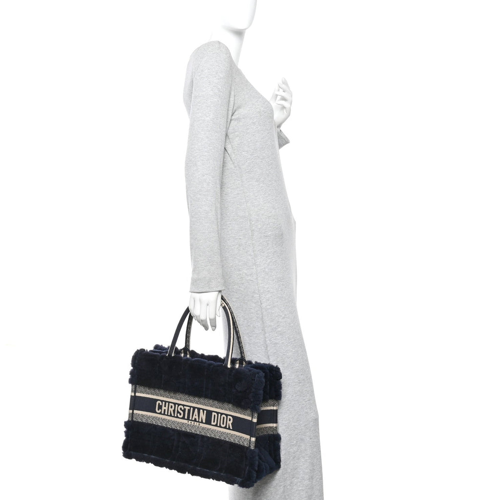 Shearling Cannage Medium Book Tote Deep Blue Natural £¨ Direct shipment via from wholesalehk.shop