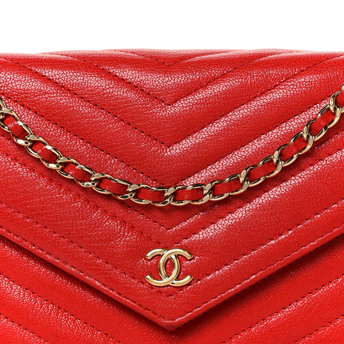 Goatskin Chevron Quilted Statement Wallet On Chain WOC Red wholesalehk.shop