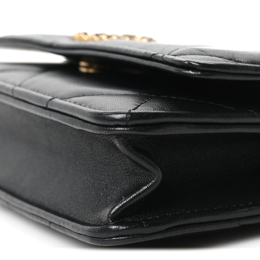 Lambskin Quilted Chanel 19 Wallet On Chain WOC Black wholesalehk.shop