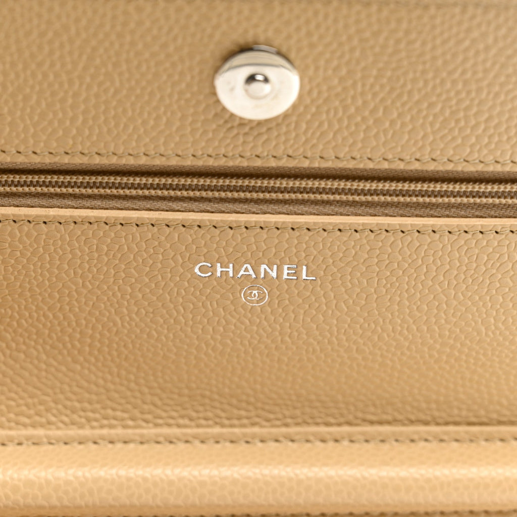 Caviar Quilted Wallet on Chain WOC Beige wholesalehk.shop