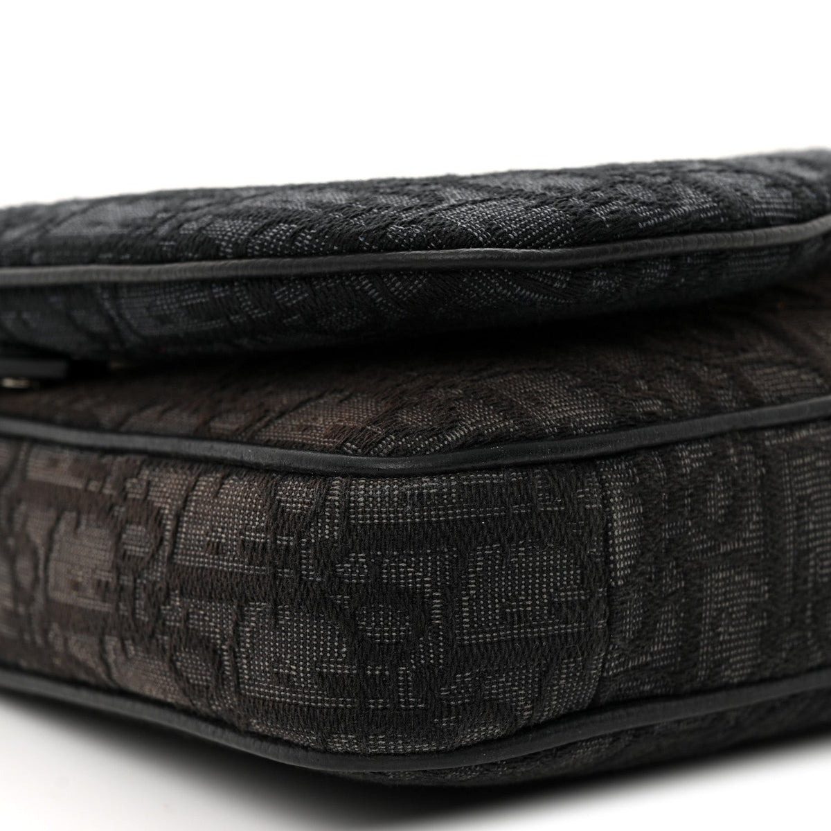 Oblique Saddle Triple Pouch Black wholesalehk.shop