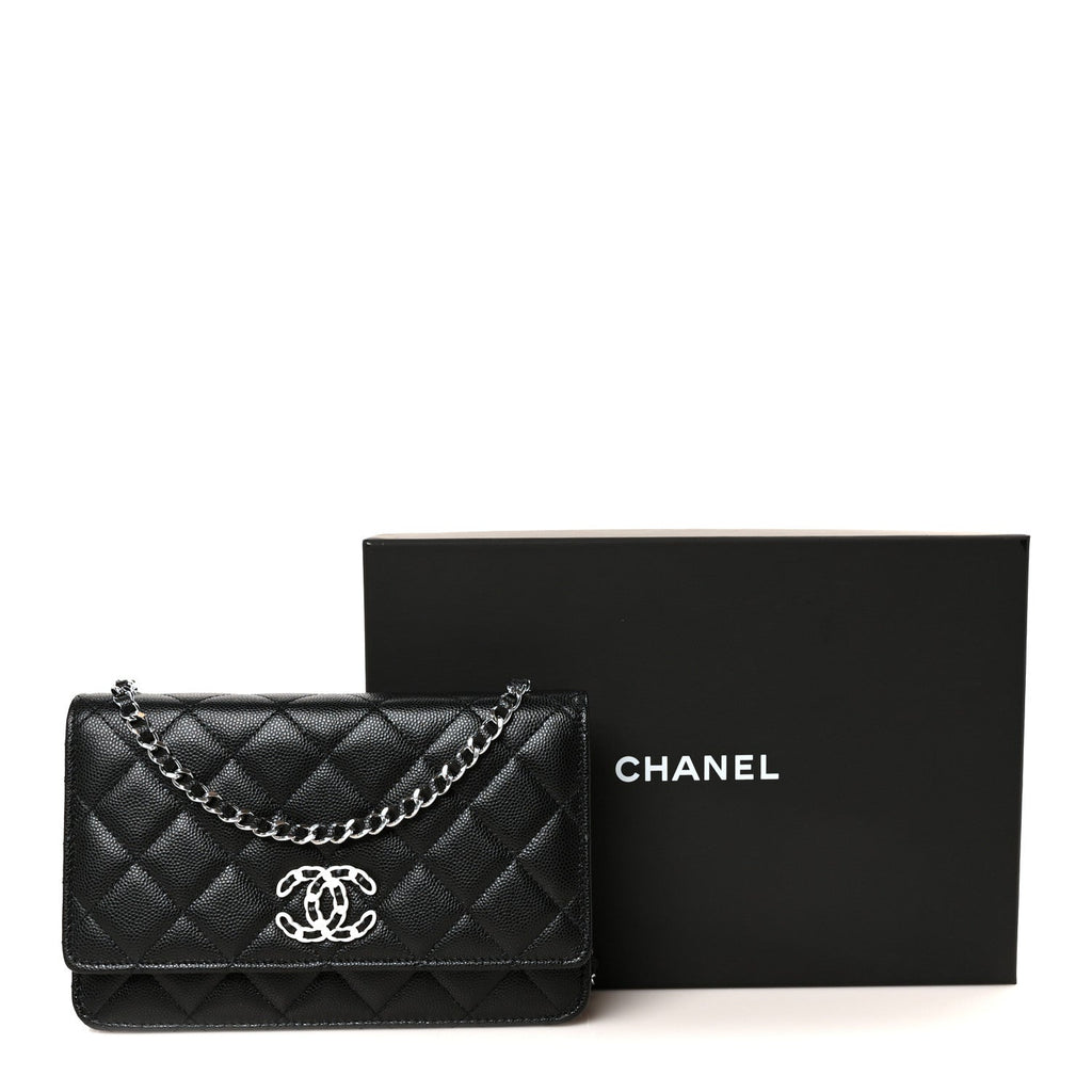 Caviar Quilted Chanel 19 Wallet On Chain WOC Black White wholesalehk.shop