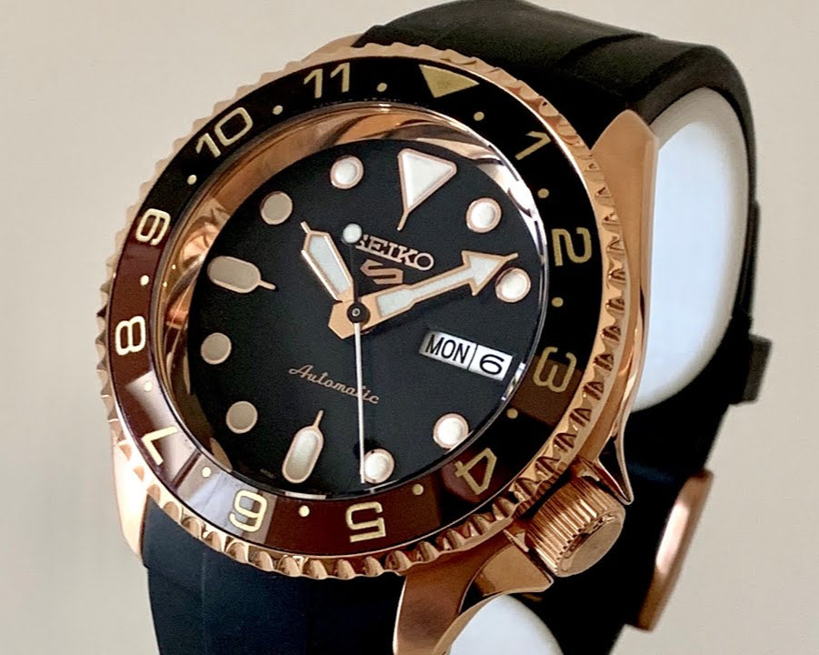 Seiko 5 Sport SKX Automatic Black Dial Black Silicone Strap Watch For Men - SRPD76K1 wholesalehk.shop