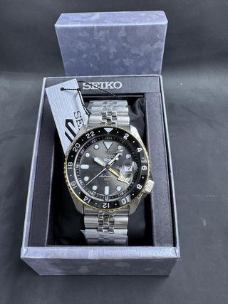 Seiko 5 Sports GMT US Special Edition Automatic Grey Dial Silver Steel Strap Watch For Men - SSK021K1 wholesalehk.shop