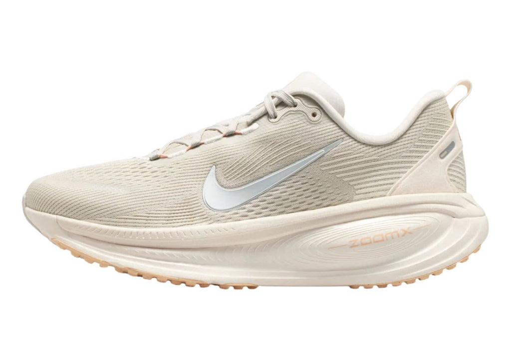2026 New Arrival Vomero 18 Women's :Light Bone | Metallic Silver wholesalehk.shop