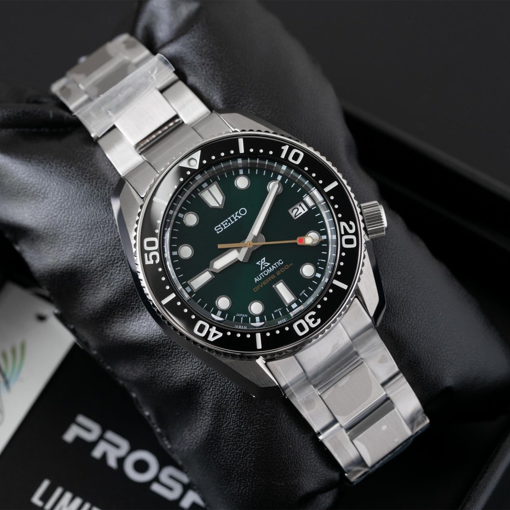 Seiko Prospex 140th Anniversary Limited Edition Automatic Scuba Divers Green Dial Silver Steel Strap Watch for Men - SPB207J1 wholesalehk.shop