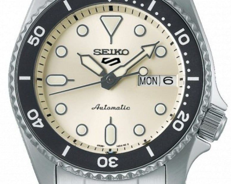 Seiko 5 Sports SKX Automatic Cream Dial Silver Steel Strap Watch For Men - SRPK31K1 wholesalehk.shop