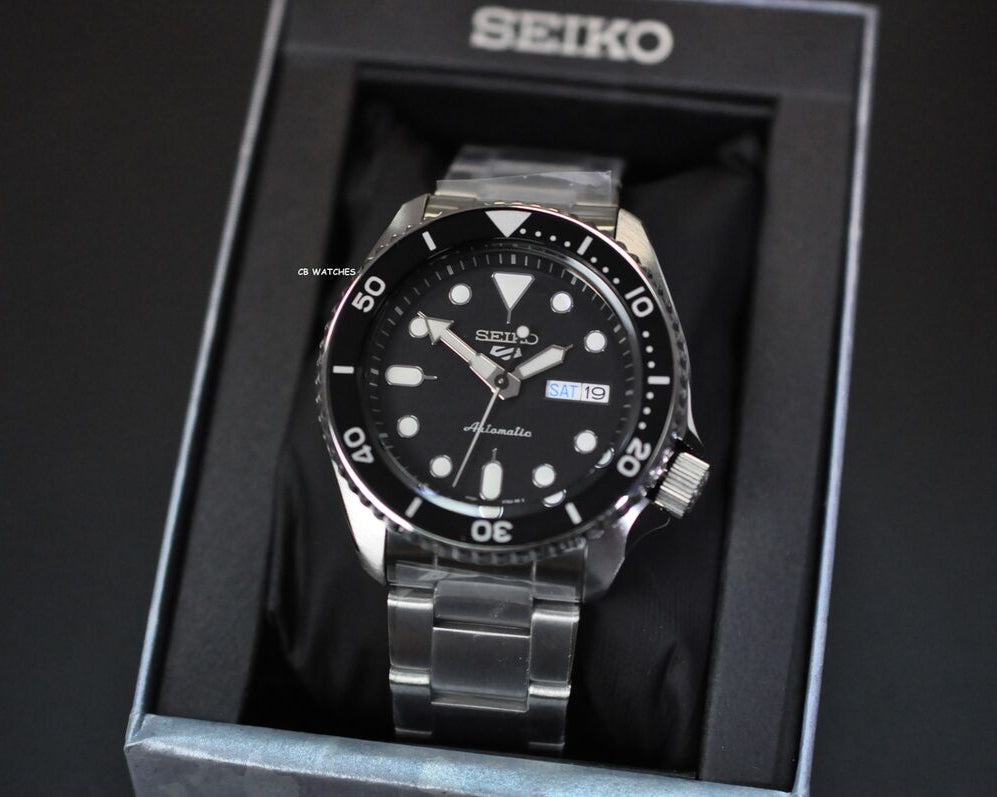 Seiko 5 Sports Automatic Day Date Black Dial Silver Steel Strap Watch for Men - SRPD55K1 wholesalehk.shop