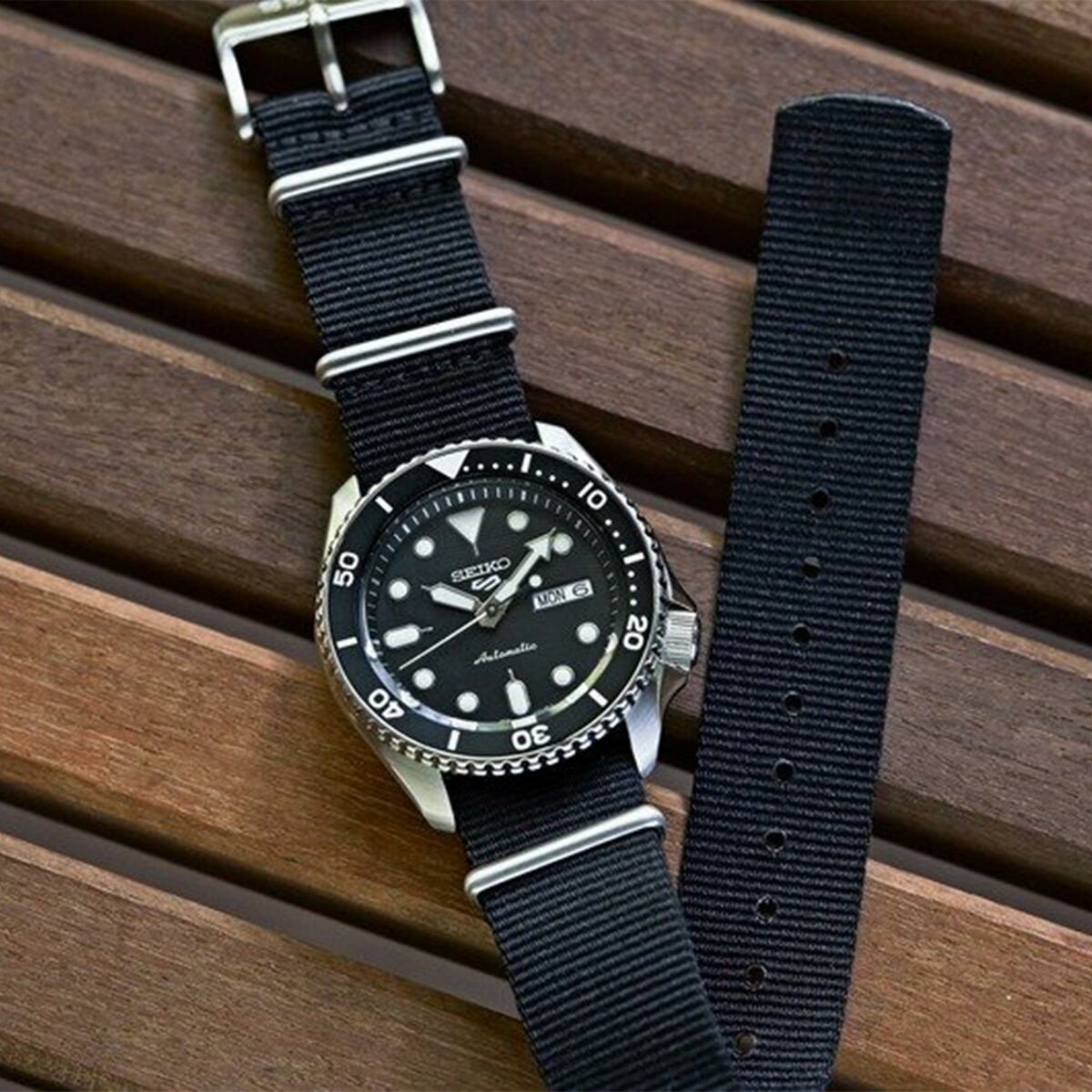 Seiko 5 Sports SKX Automatic Black Dial Black NATO Strap Watch For Men - SRPD55K3 wholesalehk.shop