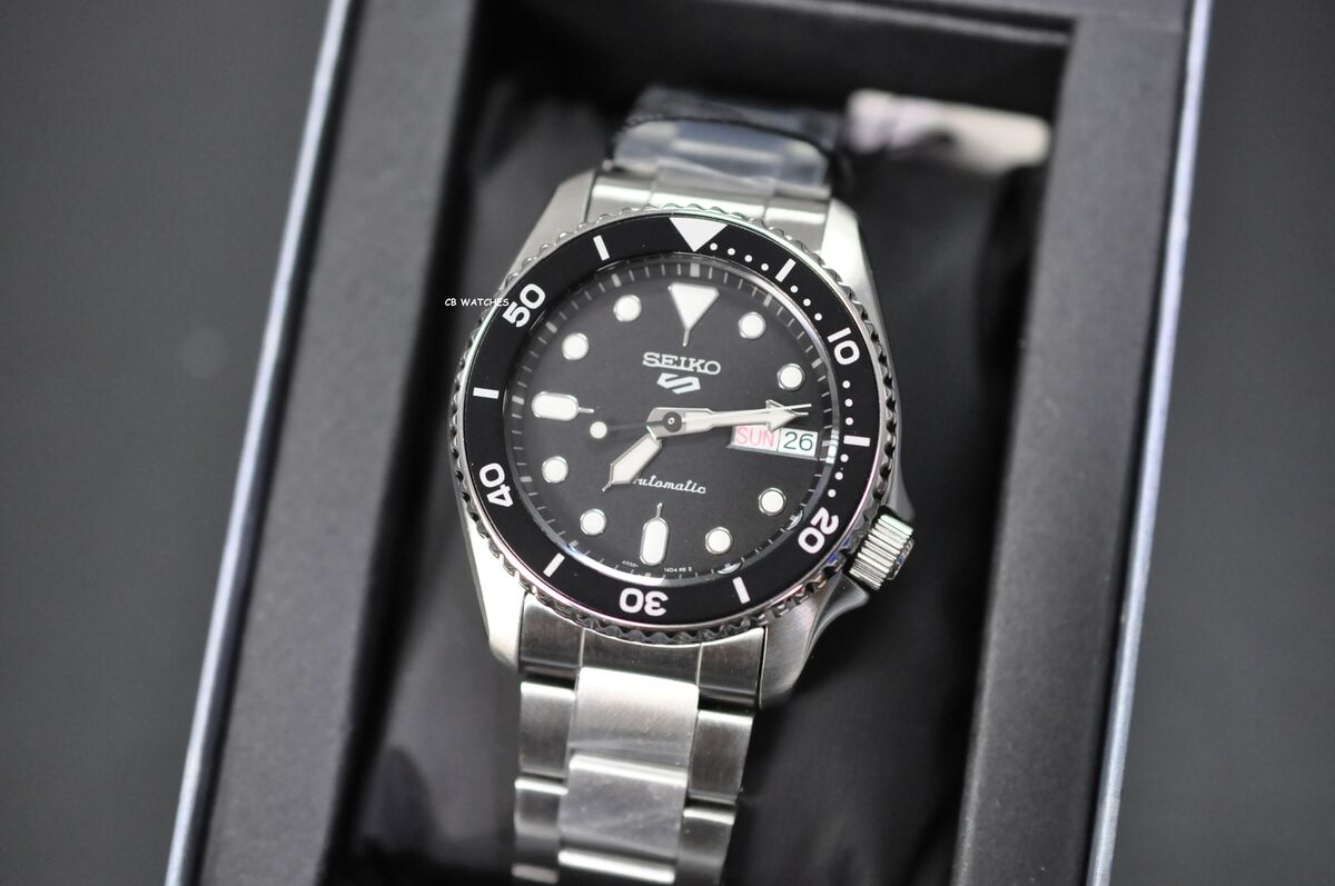 Seiko 5 Sports SKX Automatic Black Dial Silver Steel Strap Watch For Men - SRPK29K1 wholesalehk.shop