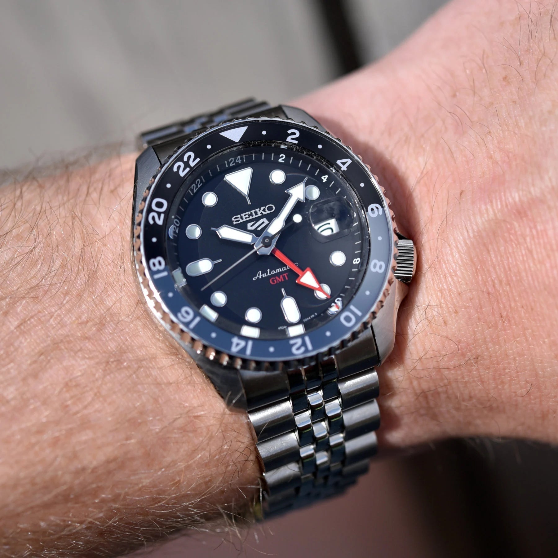 Seiko 5 Sports Automatic GMT Black Dial Silver Steel Strap Watch For Men - SSK001K1 wholesalehk.shop