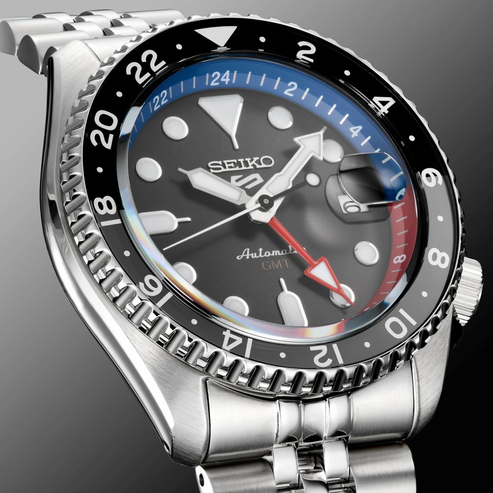 Seiko 5 Sports Special Edition Automatic Grey Dial Silver Steel Strap Watch For Men - SSK019K1 wholesalehk.shop