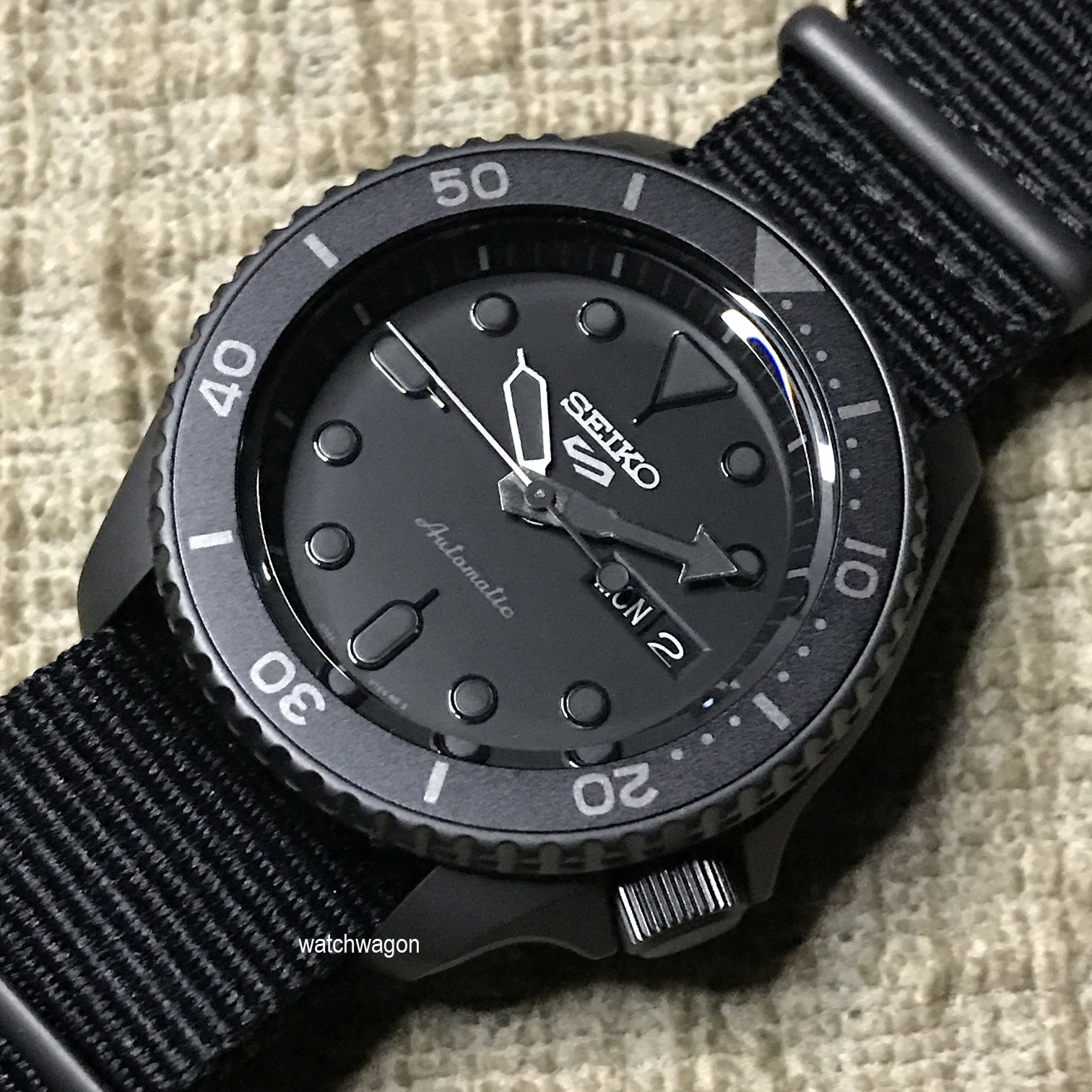 Seiko 5 Sports Automatic Black Dial Black NATO Strap Watch For Men - SRPD79K1 wholesalehk.shop
