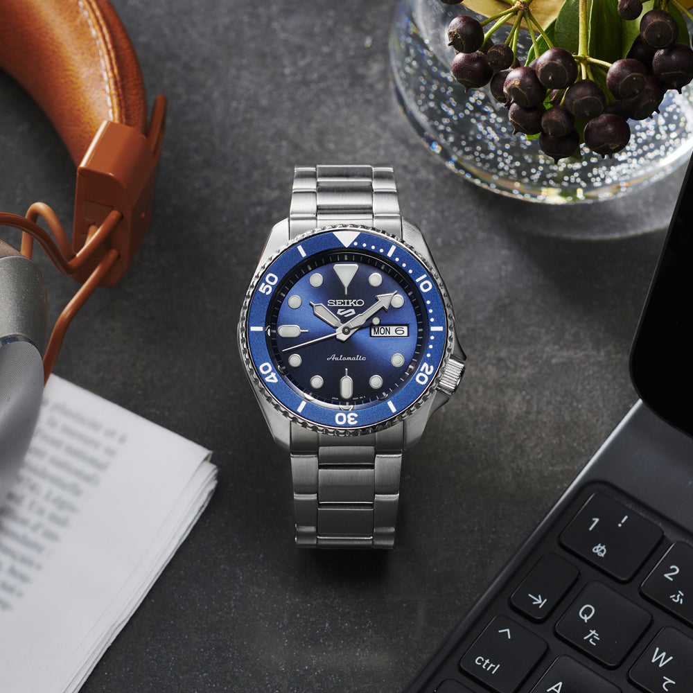 Seiko 5 Sports Automatic Analog Blue Dial Silver Steel Strap Watch For Men - SRPD51K1 wholesalehk.shop