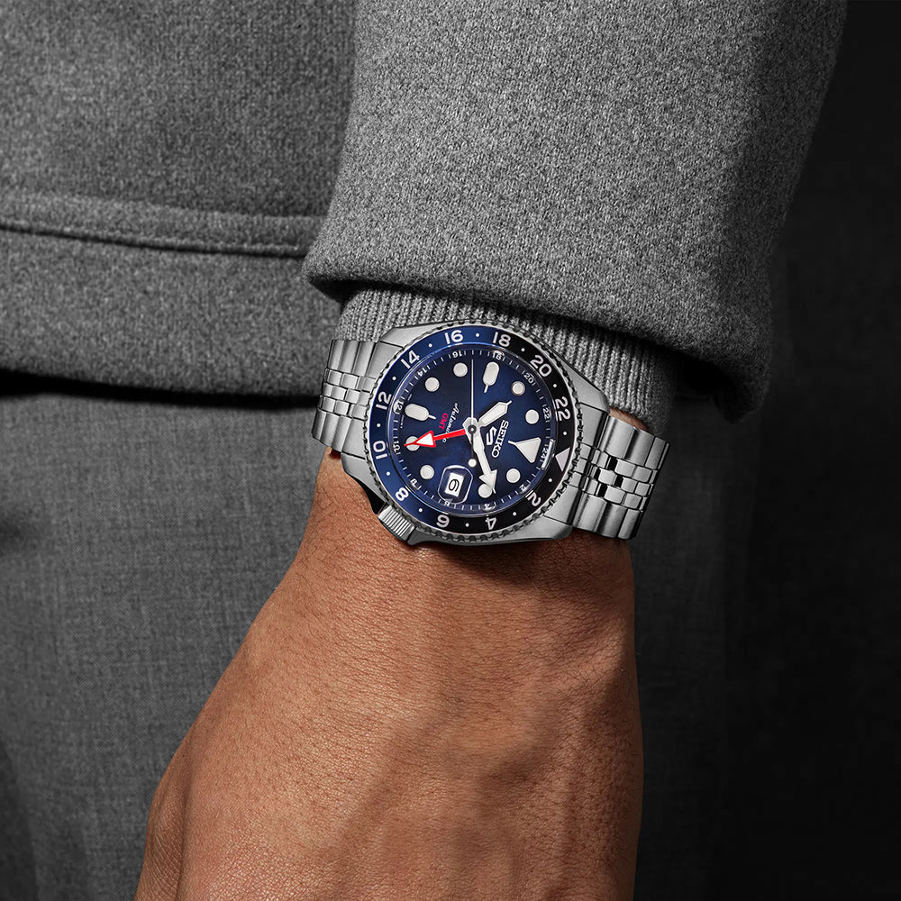 Seiko 5 Sports GMT SKX Automatic Blueberry Dial Silver Steel Strap Watch For Men - SSK003K1 wholesalehk.shop