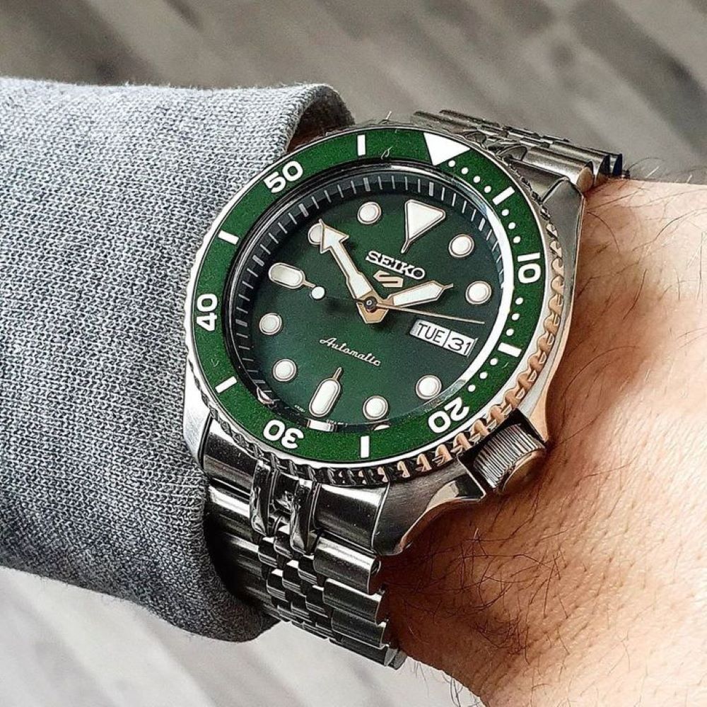 Seiko 5 Sports Automatic Analog Green Dial Silver Steel Strap Watch For Men - SRPD63K1 wholesalehk.shop