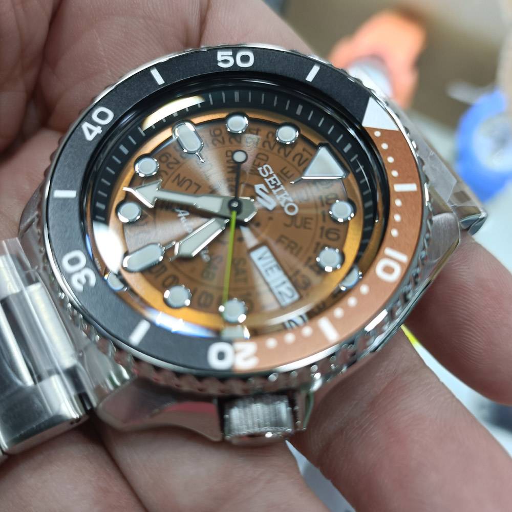 Seiko 5 Sports Sonar Special Edition Brown Dial Silver Steel Strap Watch For Men - SRPJ47K1 wholesalehk.shop