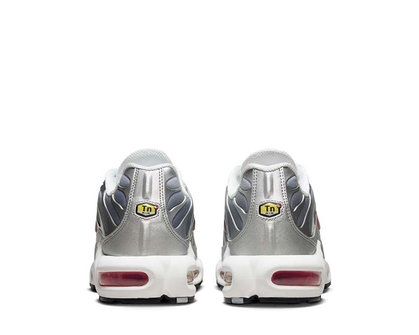 Nike Air Max Plus W "Silver Bullet"