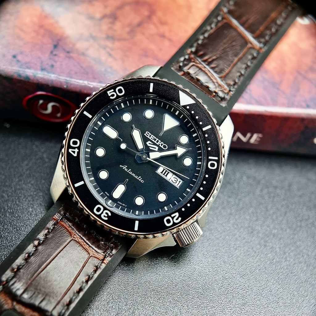 Seiko 5 Sports SKX Automatic Black Dial Black Leather Strap Watch for Men - SRPD55K2 wholesalehk.shop