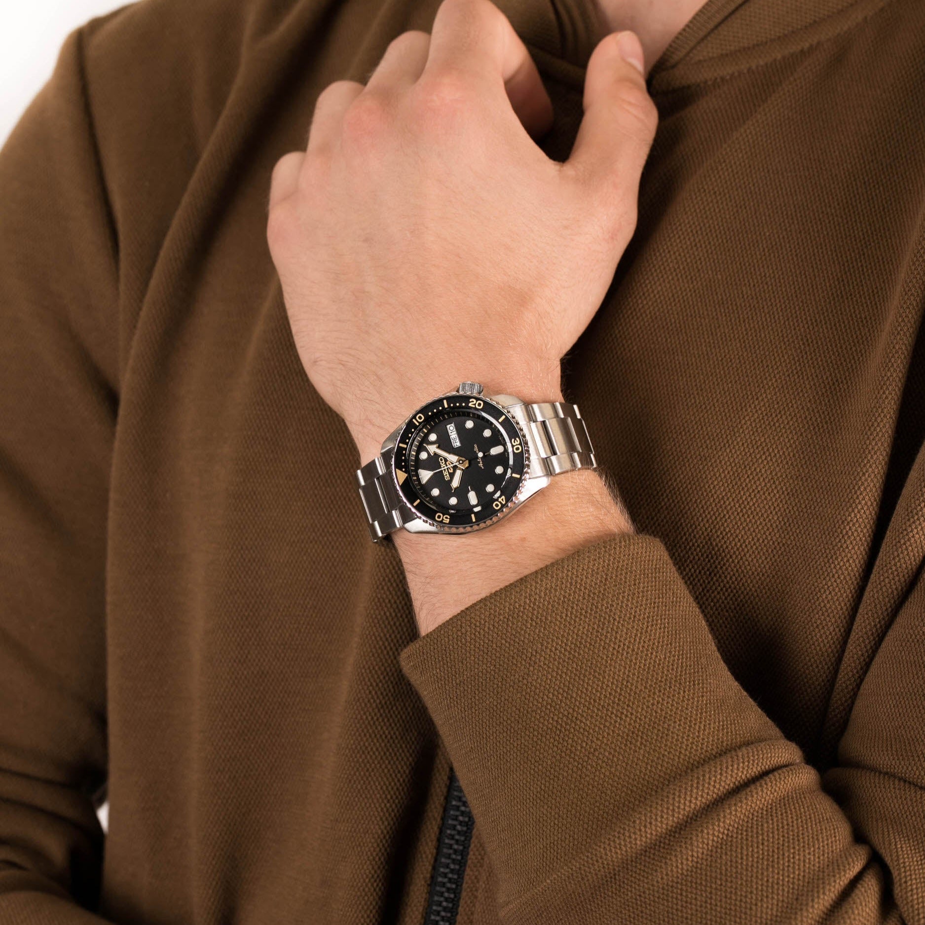 Seiko 5 Sports Automatic Black Dial Silver Steel Strap Watch For Men - SRPD57K1 wholesalehk.shop