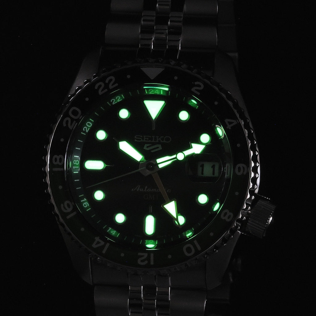 Seiko 5 Sports SKX GMT Automatic Green Dial Silver Steel Strap Watch For Men - SSK035K1 wholesalehk.shop