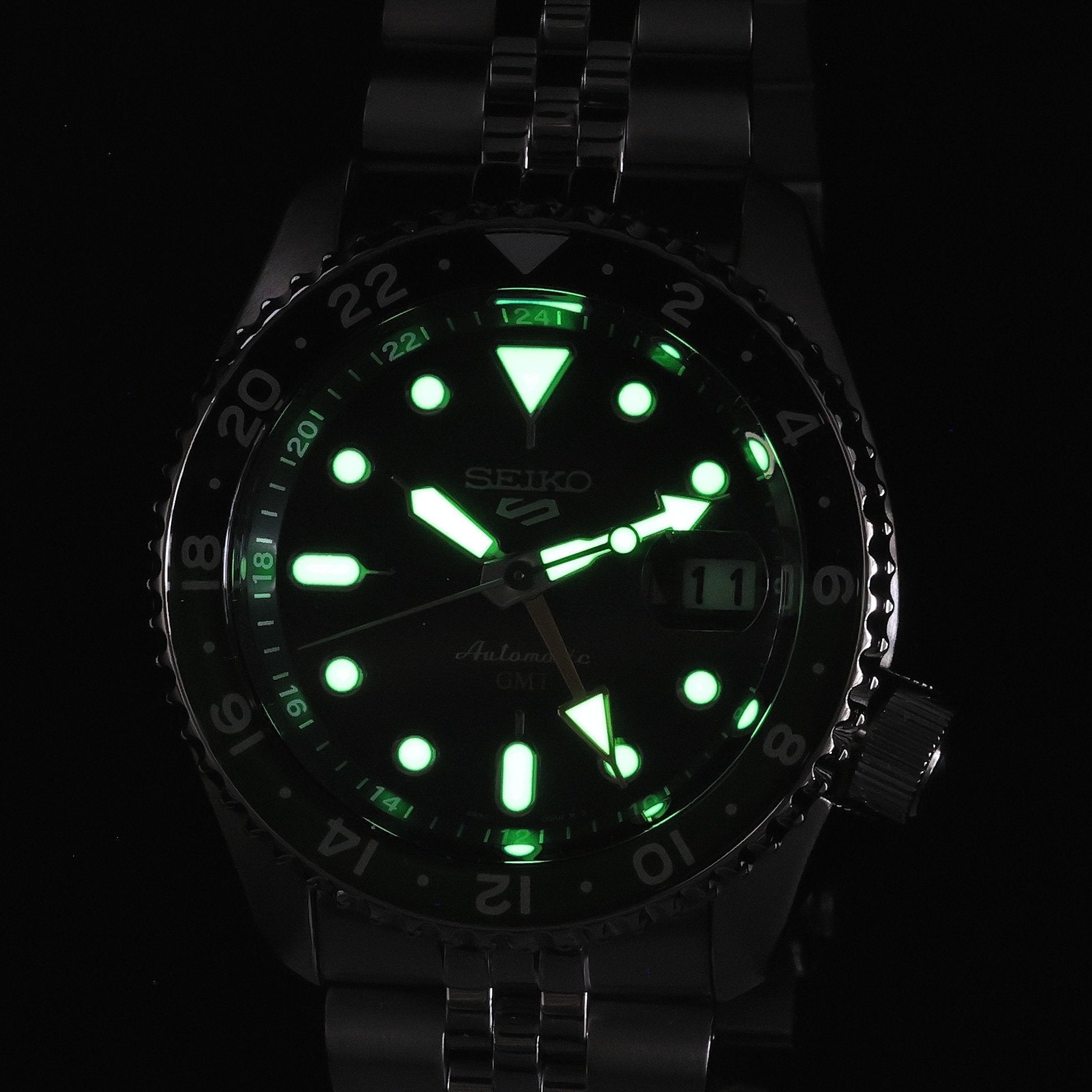 Seiko 5 Sports SKX GMT Automatic Green Dial Silver Steel Strap Watch For Men - SSK035K1 wholesalehk.shop